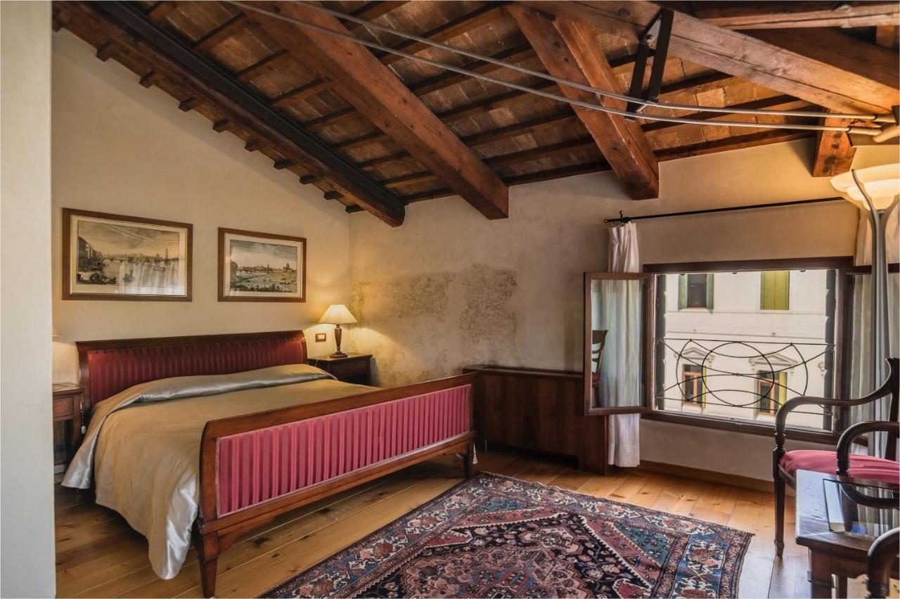 Le Camere Di Palazzo Bortolan トレヴィーゾ エクステリア 写真